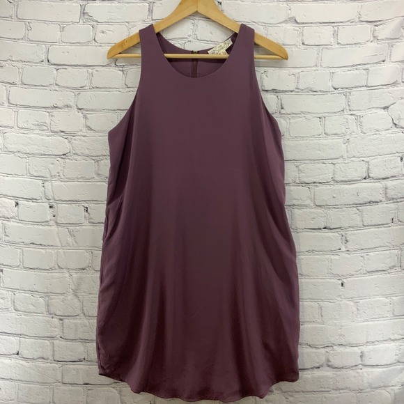 Pink Republic Dresses & Skirts - Pink Republic Dress Sz‎ L Lavender Short Sleeveless Shift with Side Pockets